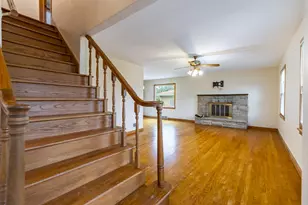 8336 Schreiber Dr, Munster, IN 46321 - Photo 7