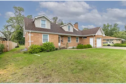 8336 Schreiber Drive, Munster, IN 46321 - Photo 3
