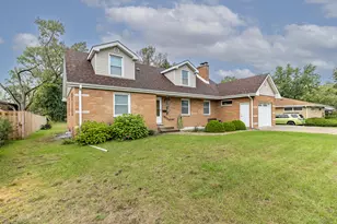 8336 Schreiber Dr, Munster, IN 46321 - Photo 3