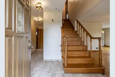 8336 Schreiber Drive, Munster, IN 46321 - Photo 5