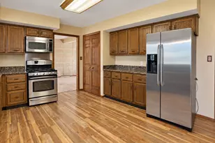 1005 Fran-lin Pkwy, Munster, IN 46321 - Photo 11