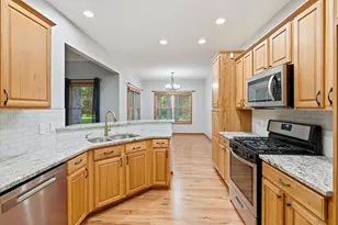 10485 Mattie Ln, Wheatfield, IN 46392 - Photo 11