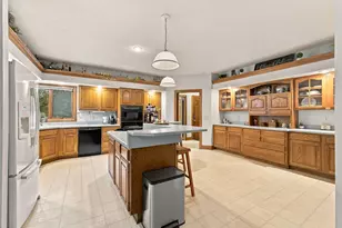 505 W Mt Calvary Rd, Rensselaer, IN 47978 - Photo 17