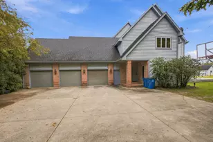 505 W Mt Calvary Rd, Rensselaer, IN 47978 - Photo 7