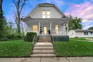 117 Burnham St, Lowell, IN 46356 - Photo 1