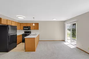 967 Misty Glen Dr, Valparaiso, IN 46385 - Photo 7