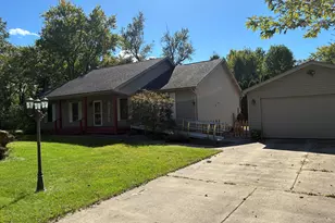 2201 W Morgan Ave, Chesterton, IN 46304 - Photo 1