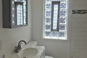 561 W Taft St, Gary, IN 46404 - Photo 11