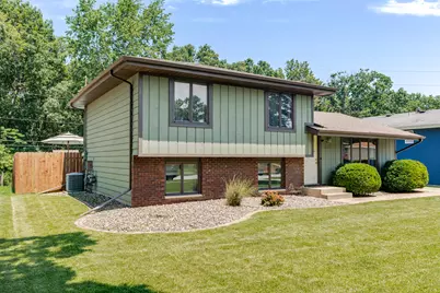 7072 W 82nd Court, Crown Point, IN 46307 - Photo 3