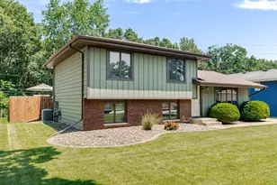 7072 W 82nd Ct, Crown Point, IN 46307 - Photo 3