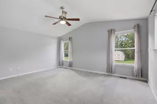 7650 Harrison St, Merrillville, IN 46410 - Photo 9