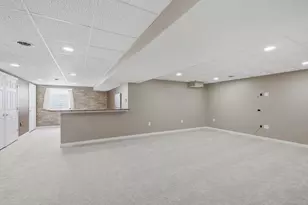 7650 Harrison St, Merrillville, IN 46410 - Photo 15