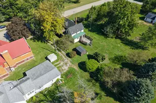 104 E 5th St, Earl Park, IN 47942 - Photo 15