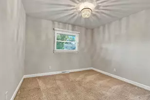 9181 W Springhill Dr, Saint John, IN 46373 - Photo 23