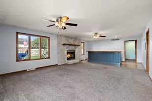 9542 Roosevelt Pl, Crown Point, IN 46307 - Photo 9