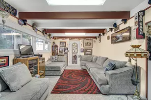 8231 Hickory Ave, Gary, IN 46403 - Photo 11