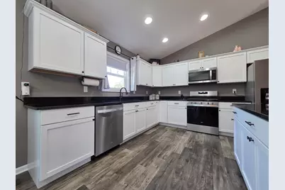 8926 N 489 W, Lake Village, IN 46349 - Photo 11