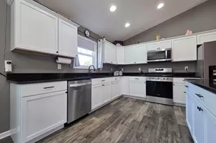 8926 N 489 W, Lake Village, IN 46349 - Photo 11