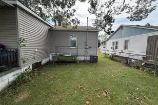 4152 Park Ave, Lake Station, IN 46405 - Photo 5
