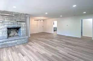 951 Wright St, Gary, IN 46404 - Photo 9