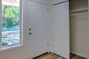 951 Wright St, Gary, IN 46404 - Photo 5