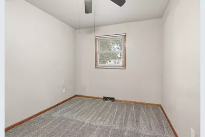 4750 E 26th Place, Lake Station, IN 46405 - Photo 15