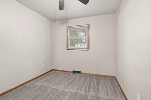 4750 E 26th Pl, Lake Station, IN 46405 - Photo 15
