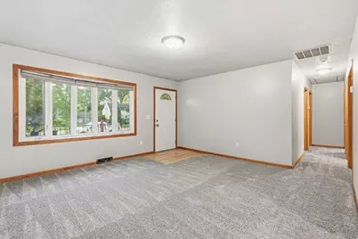 4750 E 26th Place, Lake Station, IN 46405 - Photo 7