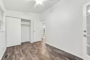 518 Avalon Dr, Dyer, IN 46311 - Photo 9