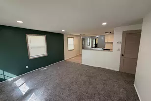 7561 Golfway Ct, Hammond, IN 46324 - Photo 5