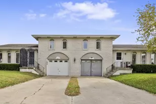 9627 Johnson Pl, Crown Point, IN 46307 - Photo 1