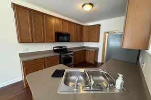 9987 Settlers Ct, Saint John, IN 46373 - Photo 5