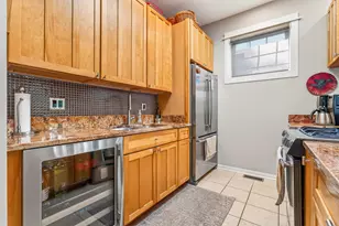 7225 Locust Ave, Gary, IN 46403 - Photo 23