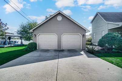 1447 N Woodlawn Avenue, Griffith, IN 46319 - Photo 3