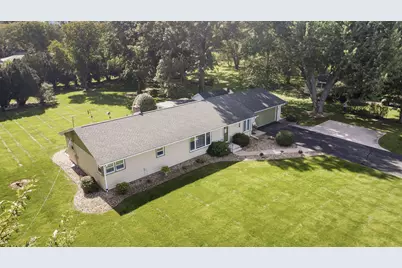 412 W 250 S, La Porte, IN 46350 - Photo 7