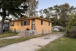571 Dallas St, Gary, IN 46406 - Photo 1