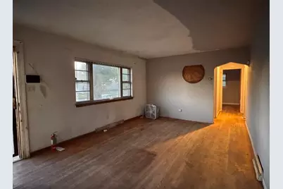 571 Dallas Street, Gary, IN 46406 - Photo 7