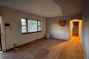 571 Dallas St, Gary, IN 46406 - Photo 7