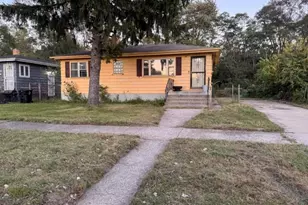 571 Dallas St, Gary, IN 46406 - Photo 3