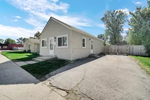 1446 173rd St, Hammond, IN 46324 - Photo 3