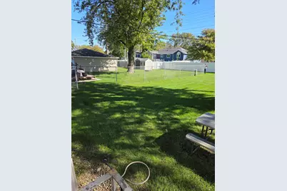 9851 Delaware Place, Highland, IN 46322 - Photo 5