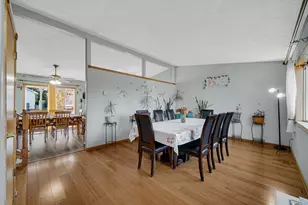 7355 Kestrel St, Hobart, IN 46342 - Photo 5