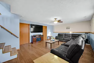7355 Kestrel St, Hobart, IN 46342 - Photo 17