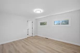 2489 Spencer St, Lake Station, IN 46405 - Photo 17