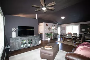 261 Honey Locust Ct, Valparaiso, IN 46385 - Photo 11