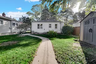 120 N Delaware St, Hobart, IN 46342 - Photo 21