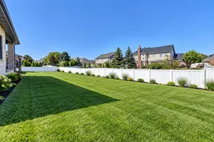 101 Primrose Dr, Dyer, IN 46311 - Photo 5