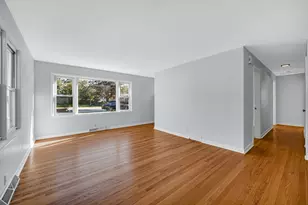 512 Johnson Rd, Michigan City, IN 46360 - Photo 5