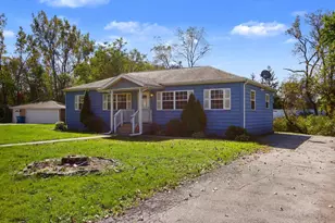 353 Maple St, Crown Point, IN 46307 - Photo 3