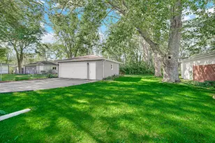 202 Timrick Dr, Munster, IN 46321 - Photo 17